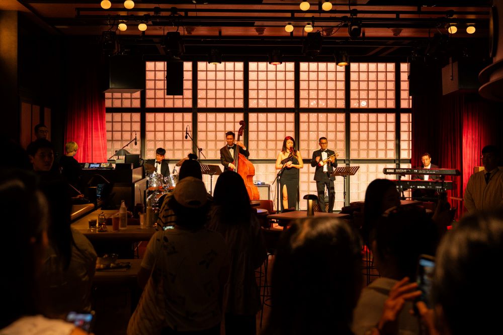 臺北嘉佩樂酒店 The Glasshouse 三層酒吧正式開幕地下一樓 Playback 場景。