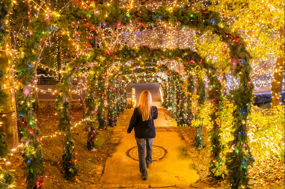 今年「備北冬季點燈」以「禮物」為主題裝飾「中之廣場」園區。