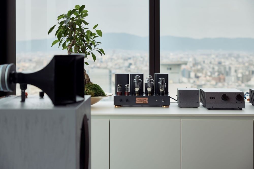 大阪 Ojas 聆聽室內部空間。