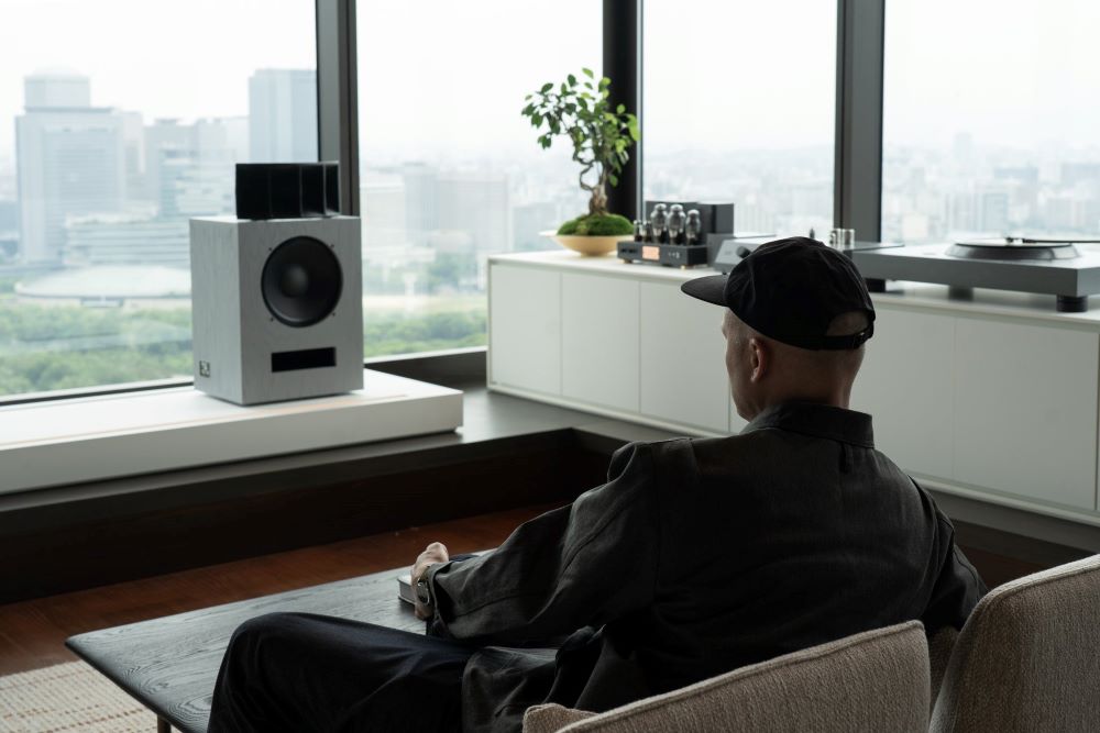 大阪 Ojas 聆聽室內部空間。