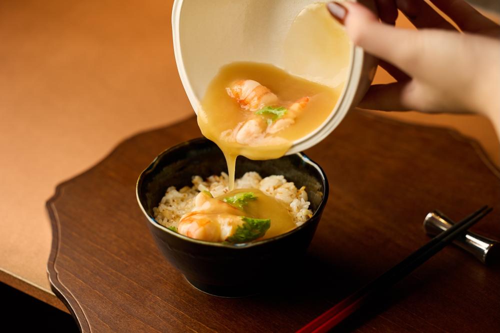 蝦皇撈汁・蒜味炒飯