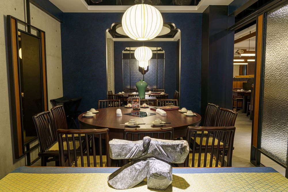 鼎王麻辣鍋台北長安東店空間。