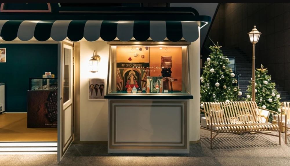 A11 北大門驚喜派送站。