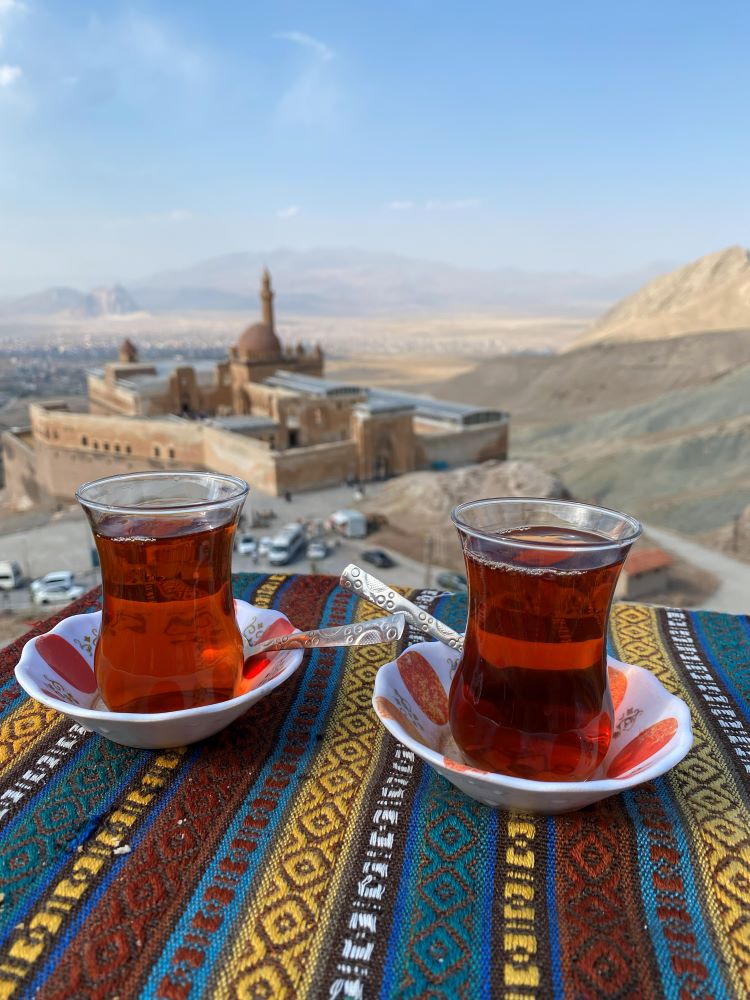 百合以「土耳其東部22天」拿下2024金旅獎。