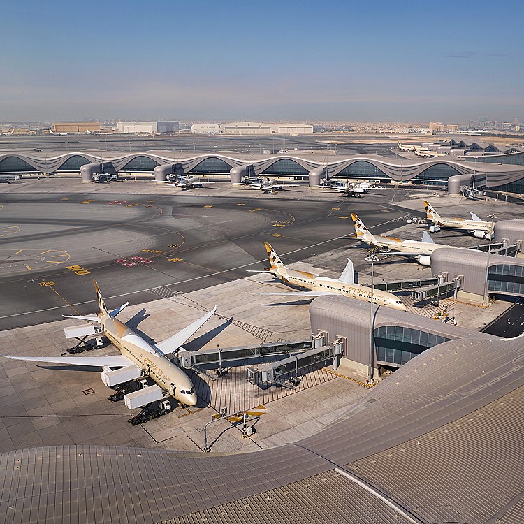 中東航空佔包辦二、三名