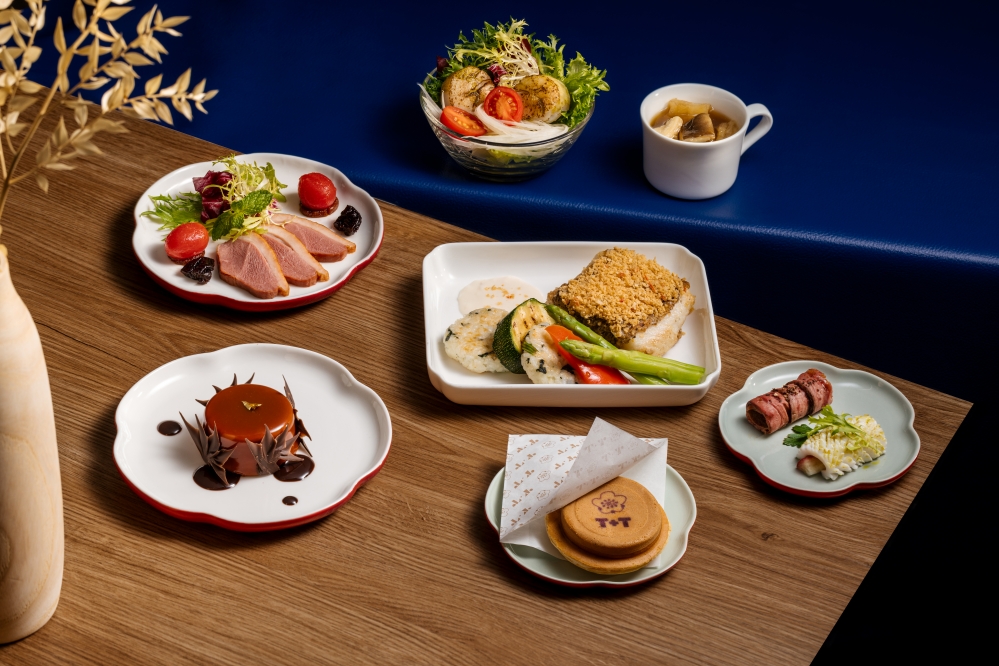 華航攜手米其林一星 T+T 推出當代亞洲風味高空饗宴