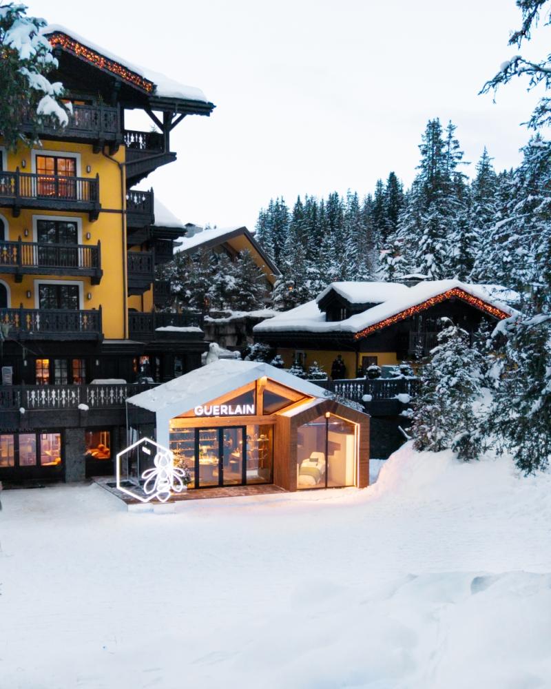 嬌蘭 Guerlain 攜手 Cheval Blanc Courchevel，於阿爾卑斯雪境打造全新