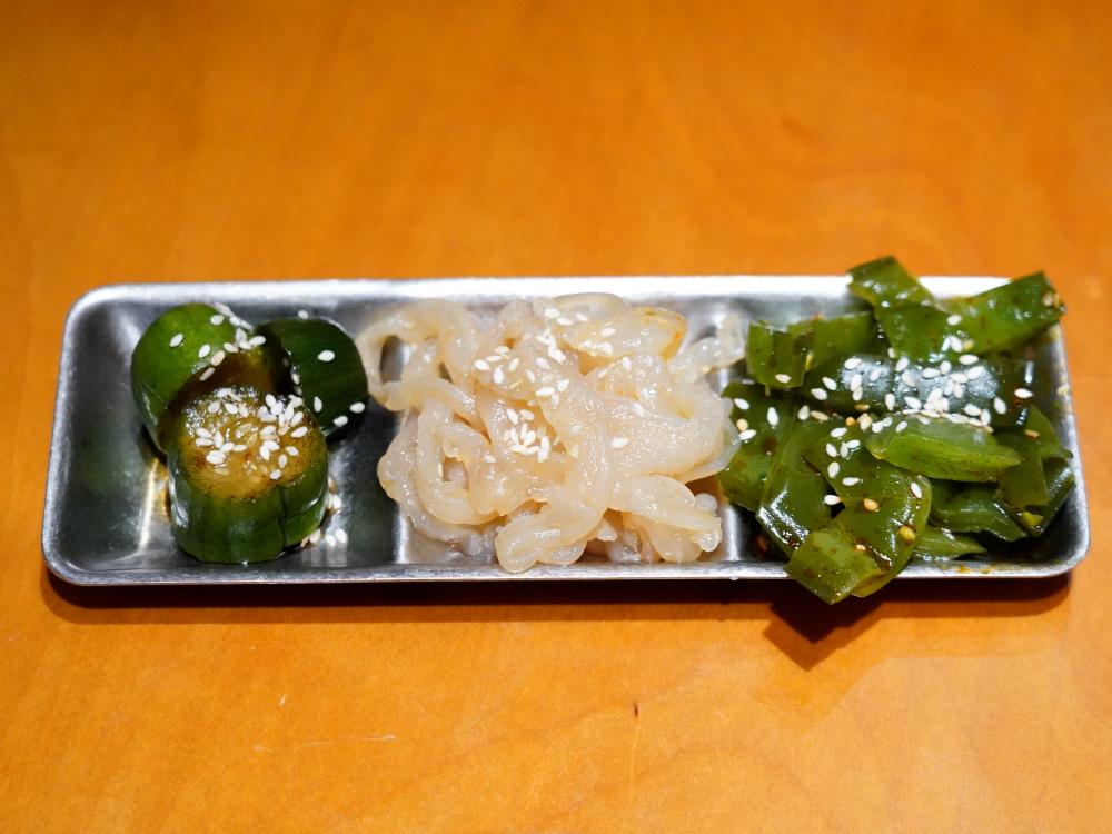 海蜇絲、醬青瓜、海帶梗三款涼菜