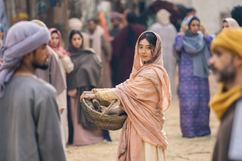 Netflix奇幻韓劇《許願吧，精靈》裴秀智在杜拜古城