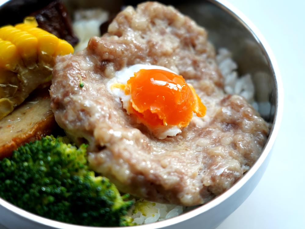 肉餅飯