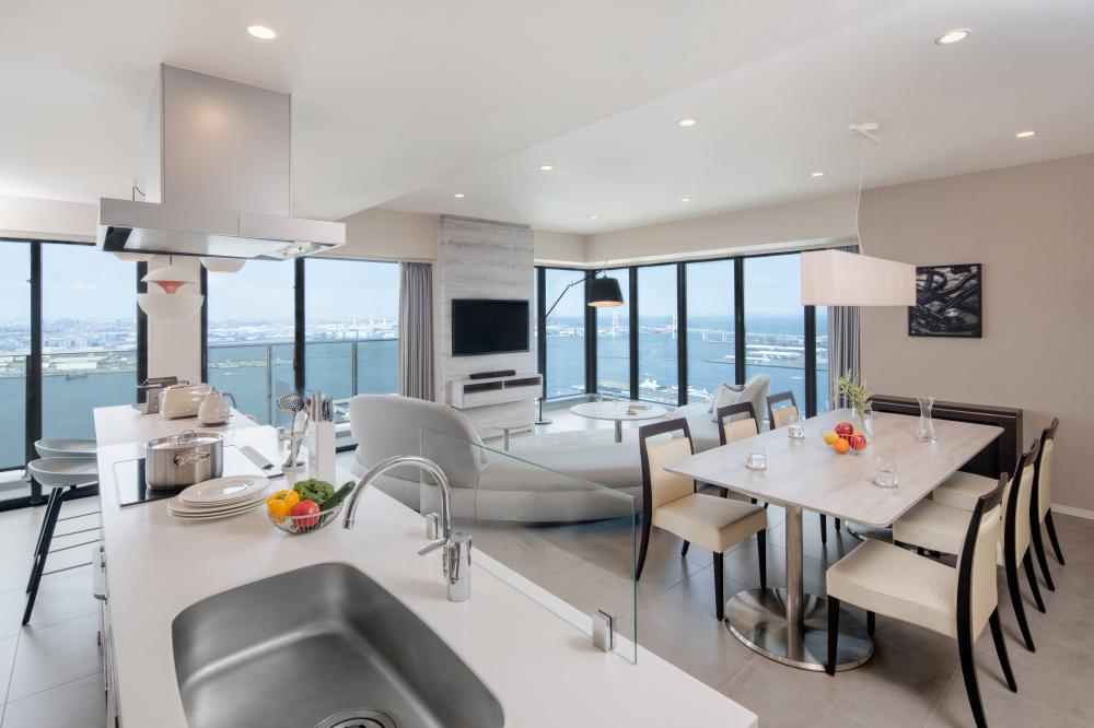 全客房配備廚房與洗脫烘一體機，享受居家般自在入住體驗