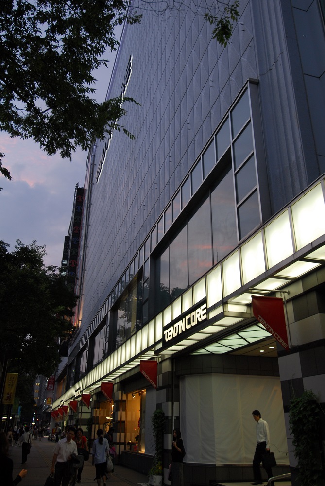 日本自由行／福岡／天神周邊／TENJIN CORE