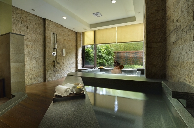 高雄花季度假飯店