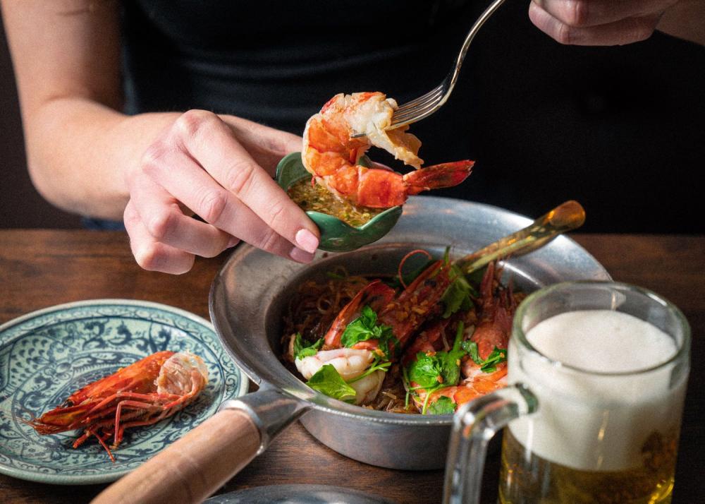 焗烤穆魯拉巴大蝦粉絲煲