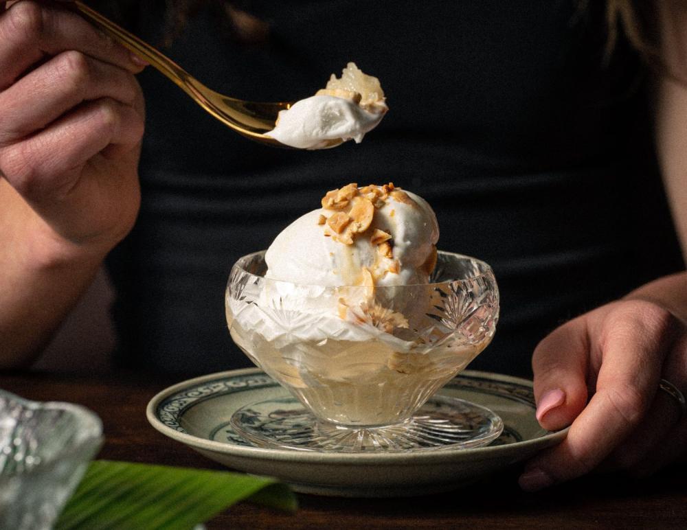 招牌甜點手工椰子冰淇淋