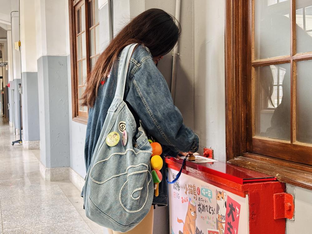 「小貓島」主題展