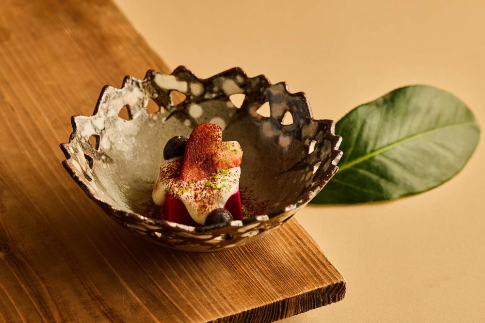 甜菜根水物作結，為整體餐期留下餘韻