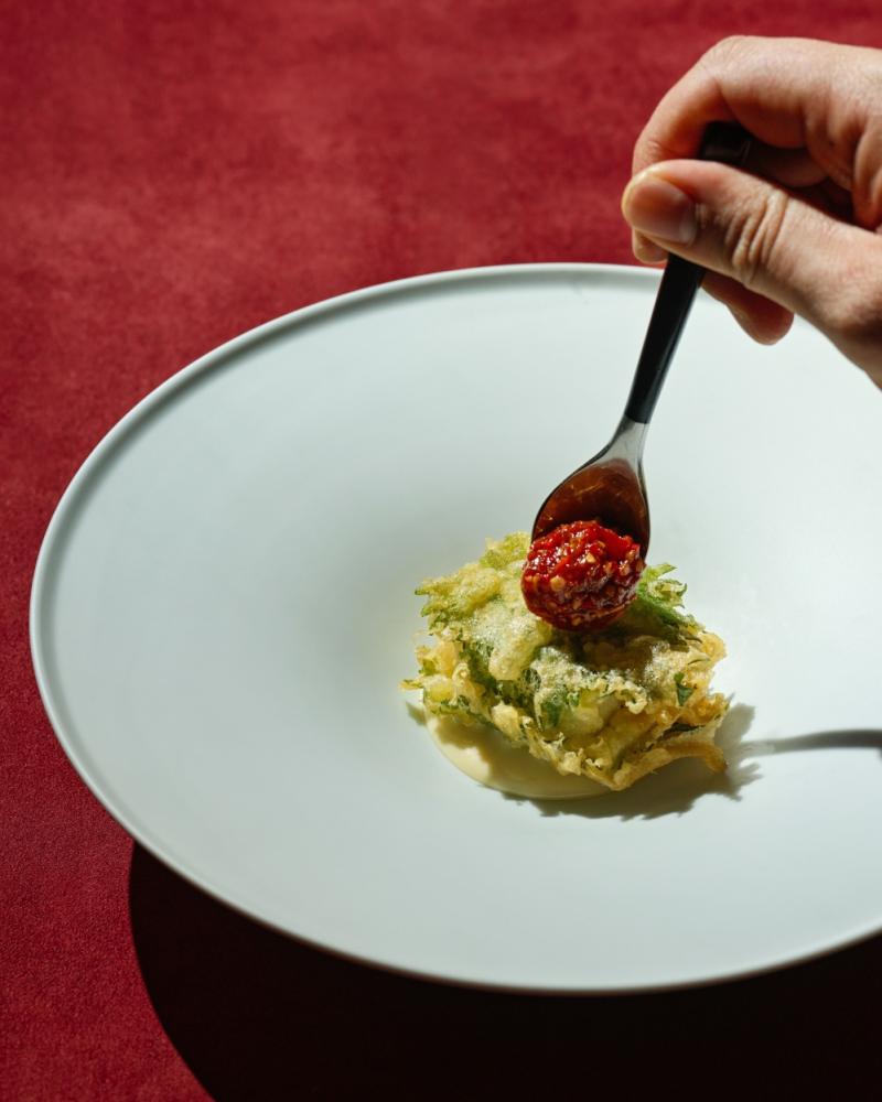 Circum- 2026 年首波全新季節菜單，以生活為源，以新視角探索歲月沉澱的風味，從非遺料理回望