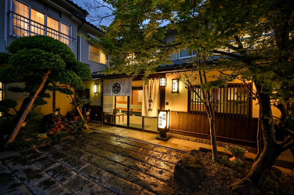 春節遊九州首選 親子寒假必訪的五大提案 熊本菊池市「親子五感體驗」：採草莓、手作熊本熊和菓子超療癒