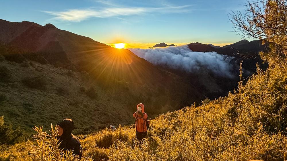 合歡北西北，漫遊於雲海稜線之巔
