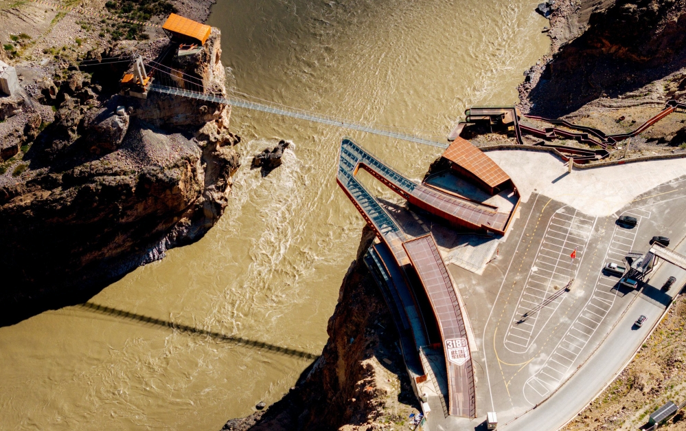 劃破懸崖天際線的心跳試煉場