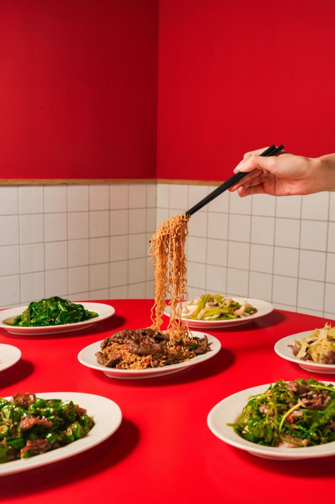 《民生輝麻辣鍋》正式登場  不拼最辣，只熬一鍋「連湯都能喝」的台式溫柔麻辣  最強鍋底「千層豆腐」，