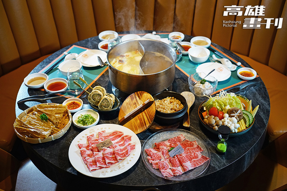 溫肚的湯底、手工料理與招牌釜飯，皆由星級主廚親自研發監製。