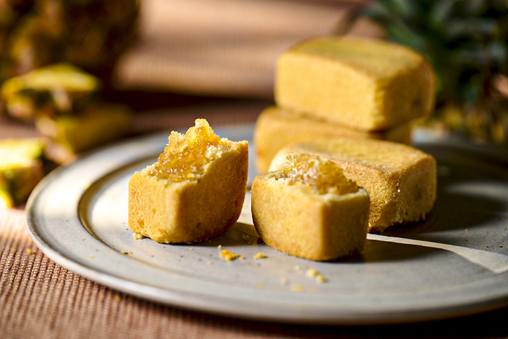 BLACKPINK演唱會Rosé吃鳳梨酥感到驚喜的畫面，讓舊振南金字招牌鳳梨酥再度躍上國際舞台。