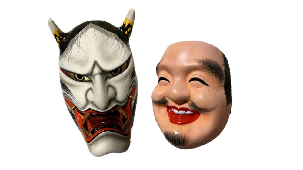 「廣島神樂」公演中實際使用的小道具，供旅客上手體驗。