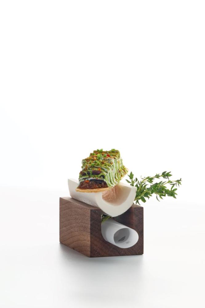 饗 A Joy x 國際名廚江振誠 餐點照片-炙烤炭香和牛舌餅