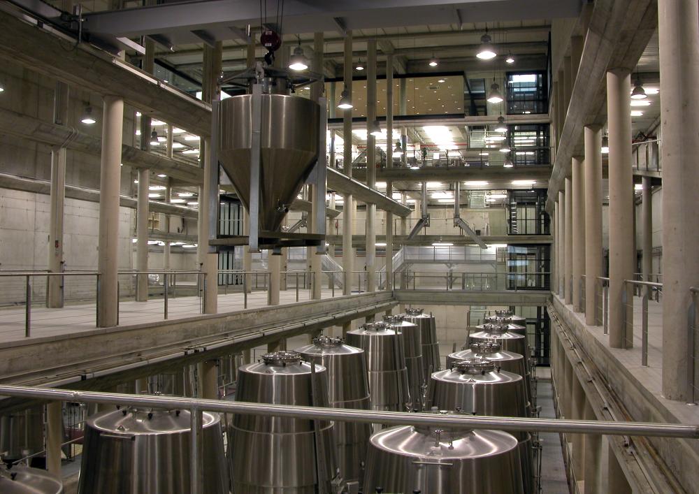 地底七層重力釀造 讓每一滴酒以最細緻的方式誕生 