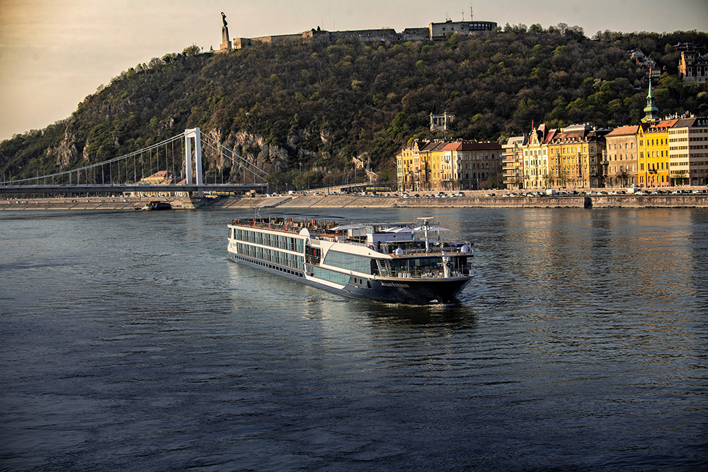 Avalon 的血液裡流淌著瑞士人對細節與精準的執著