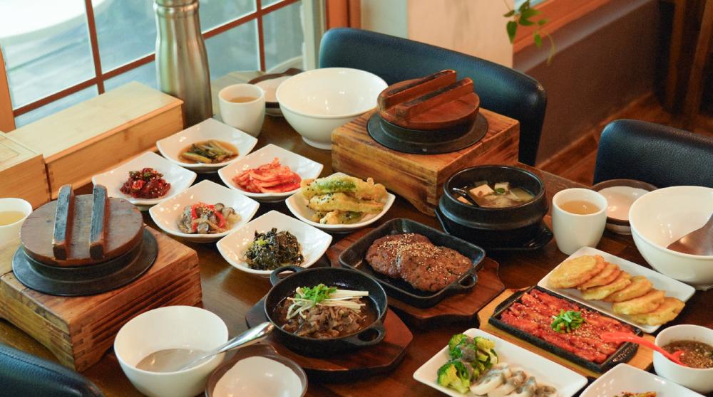 堤川曾是朝鮮時代三大藥令市之一，目前已認證約 30～40 家「藥菜樂」特色藥膳餐廳