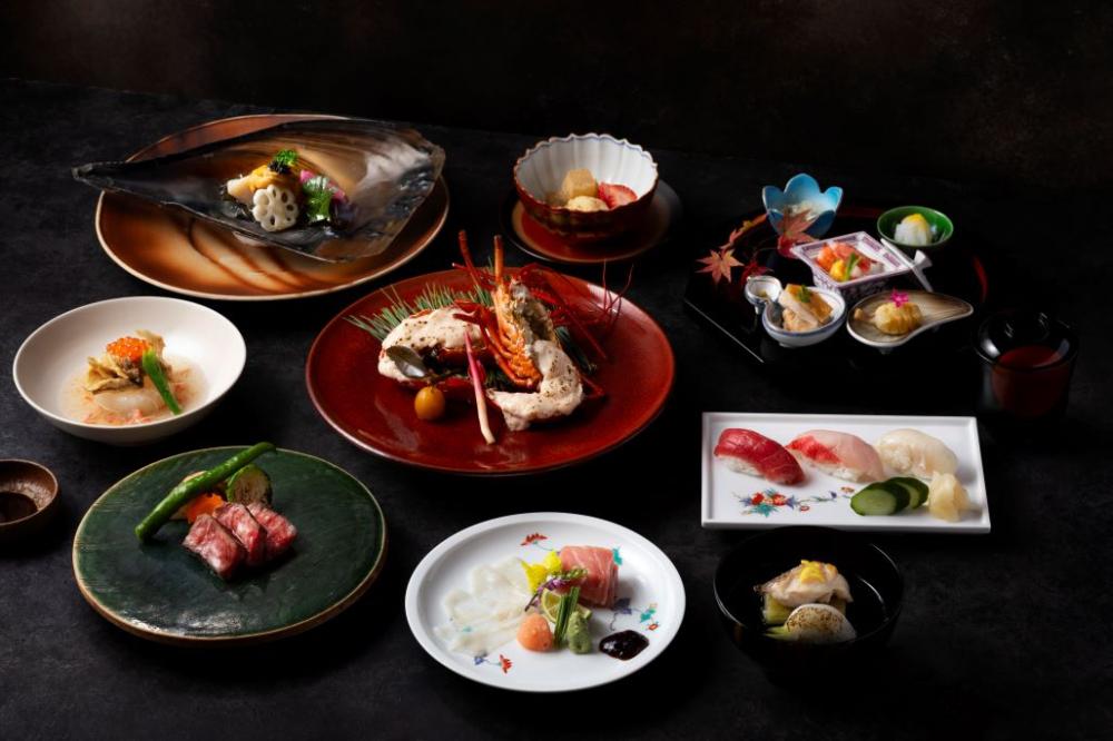 「壺中庵」 將四季美景融入餐飲