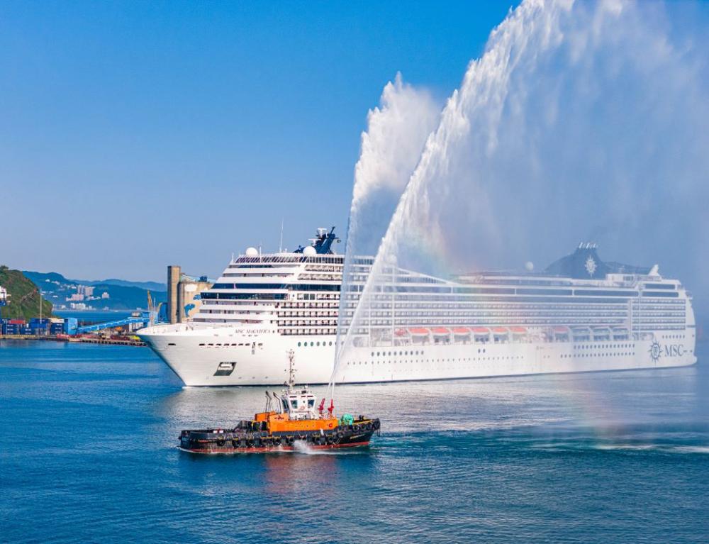 為了迎接旅遊熱潮，官方推出即日起至3月31日止的限時優惠，凡購買指定夏季航次即可享有第二位半價的超值