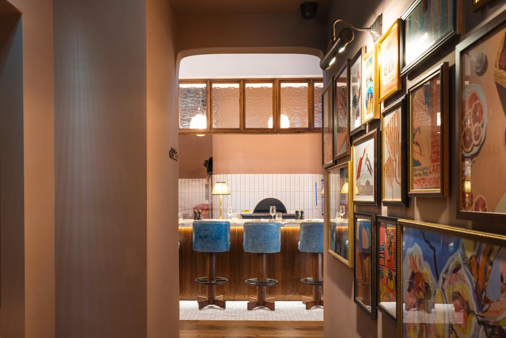 Richoux 法國酒館坐落在兩百年老教堂