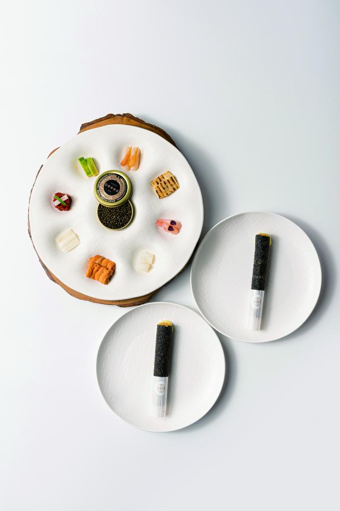 All in One紫菜飯捲 酥脆紫菜脆片（Gimbugak）搭配細緻調味米飯，佐以多款精選食材，層