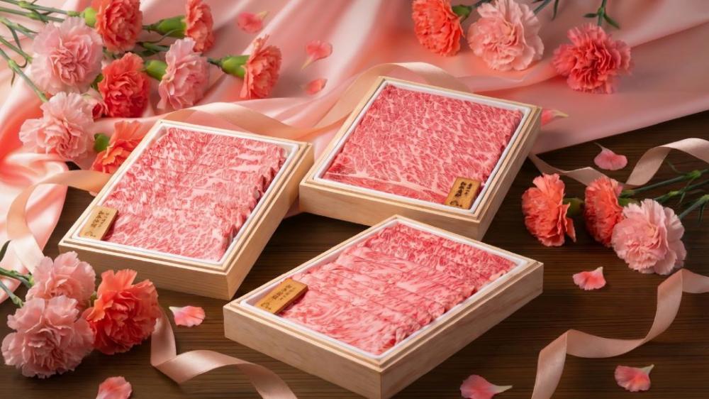 日山精選A5和牛壽喜燒禮盒，分別有肋眼、沙朗、上肩胛共三款部位禮盒可選。