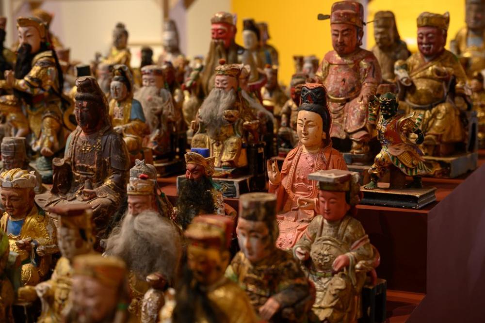 彭弘智，〈神明收容所〉，2006。（新北市美術館提供，攝影：王世邦）Peng Hung-chih, 