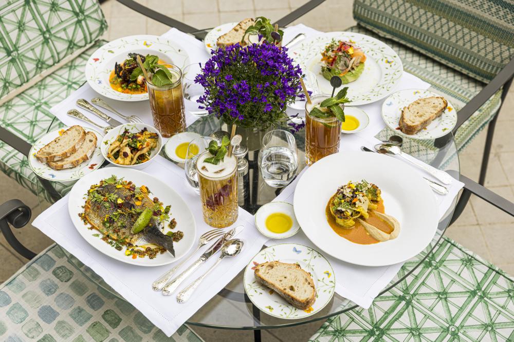 Le Bristol Paris：花園餐廳春季伴隨花香重啟、6 月頂級甜點限定兩天快閃