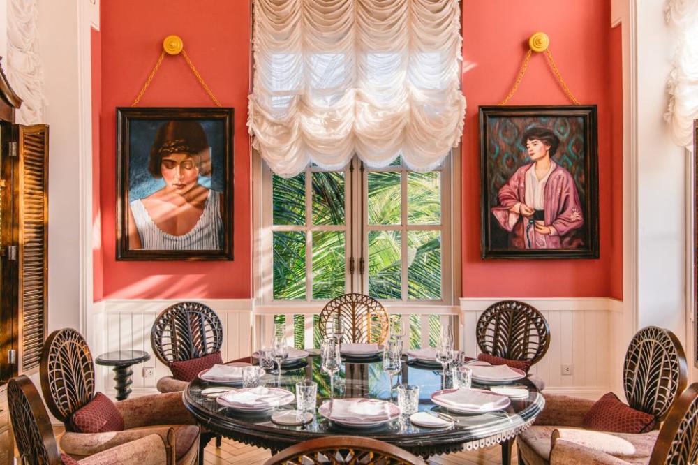 Pink Pearl - Private Dining Room