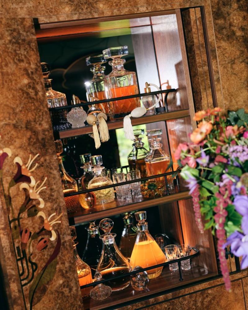 Celia Bar Aboard British Pullman, A Belmond Train,