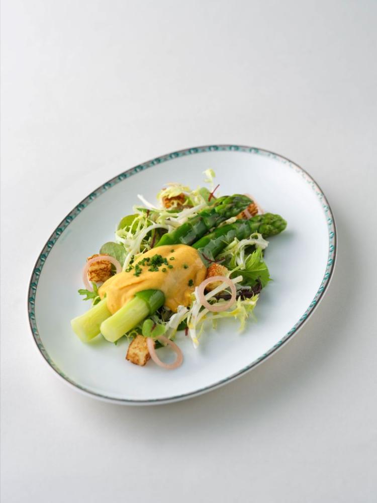 Blue Box Café Taipei _前菜_蘆筍沙拉、布里歐麵包丁、金針菇、荷蘭醬