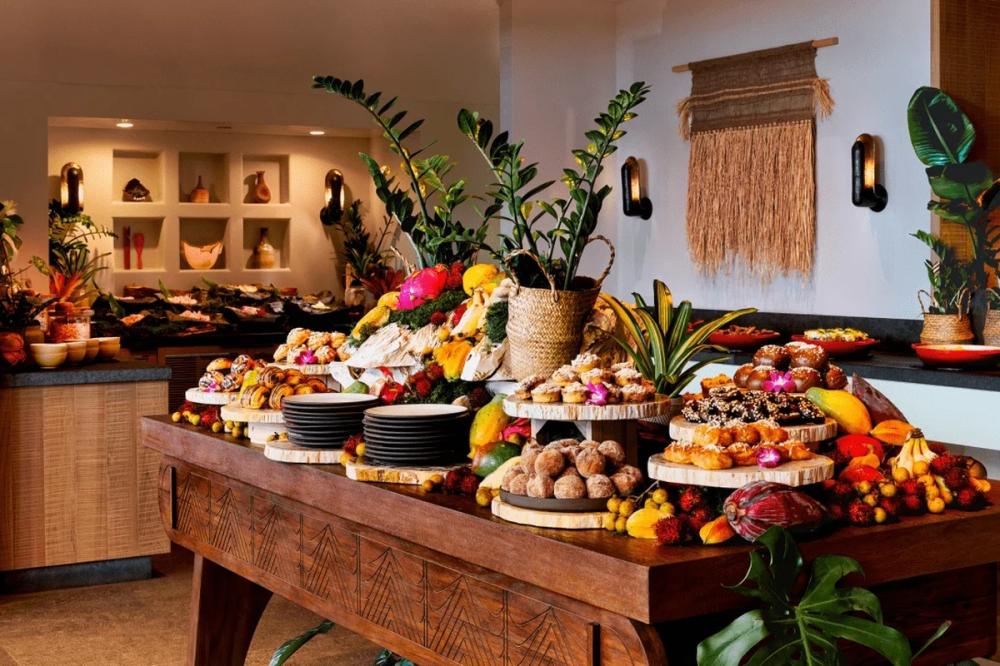 1 Hotel Hanalei Bay 的餐飲以在地農漁食材為主，強調從農場直送餐桌的有機飲食理念。
