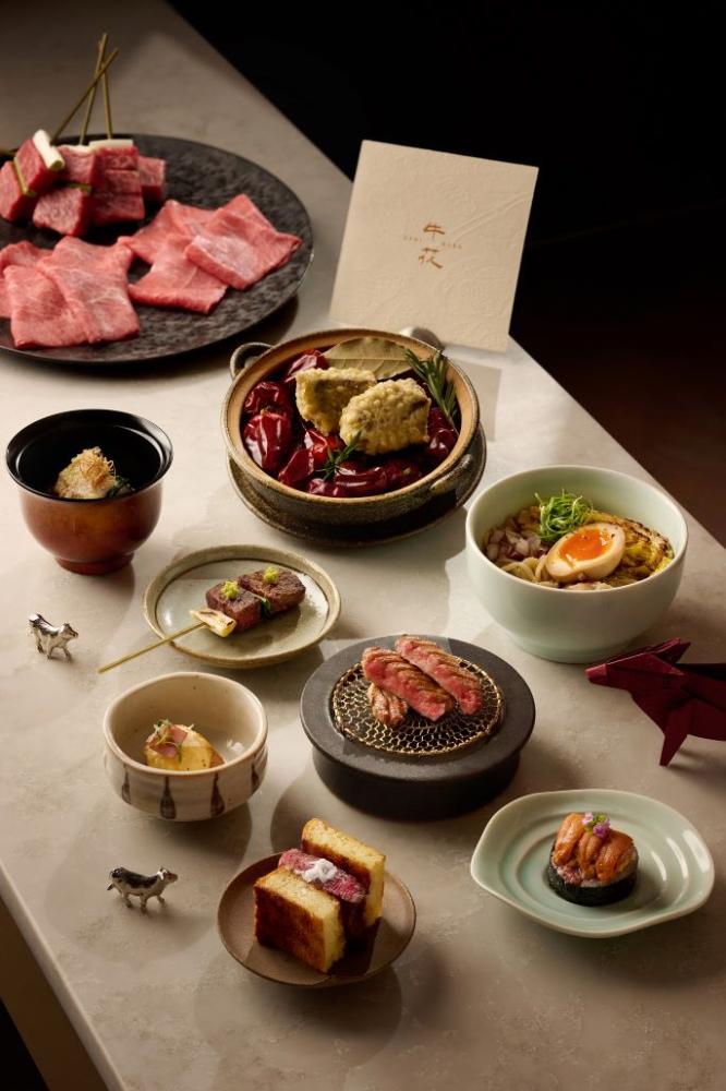 牛花USHIHANA台中店，採14道式無菜單套餐呈現（直式）