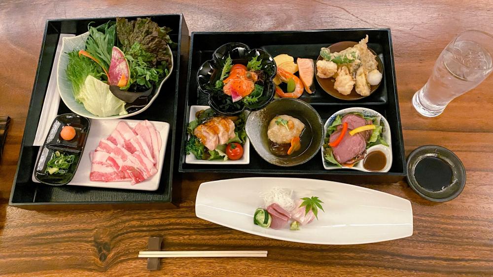 豐盛的鄉土料理和釜飯彩膳