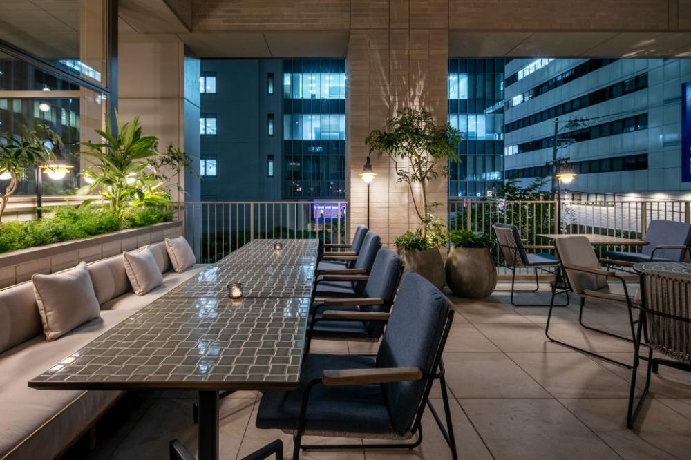 Zentis Osaka - UPSTAIRZ - Terrace - I - PHOTO CRED