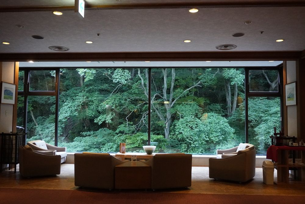 位於福島東山溫泉的原瀧大廳