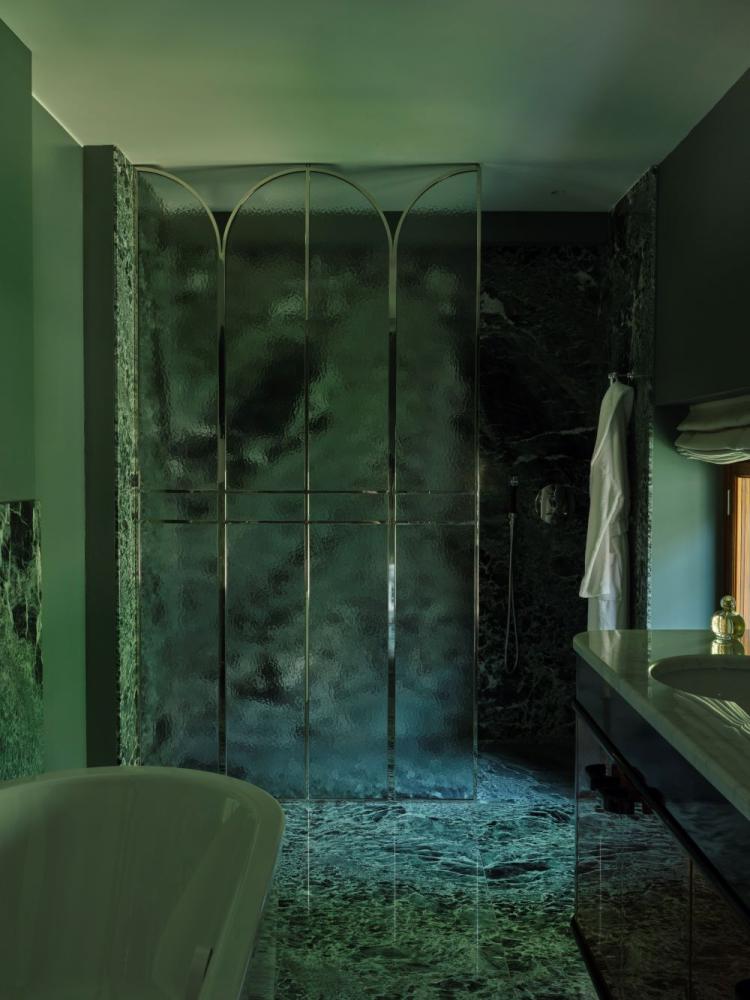 18 - Suite Uberto bathroom奢華大理石衛浴