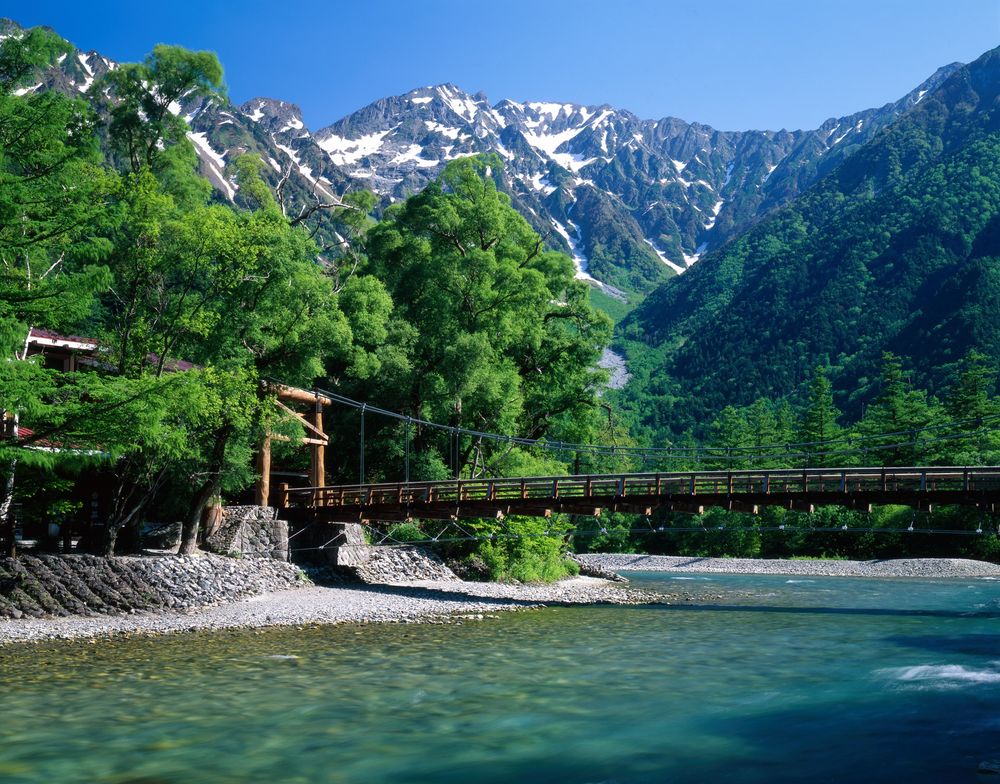 探索中部地區的核心門戶，可輕鬆串聯飛驒高山、白川鄉、上高地。